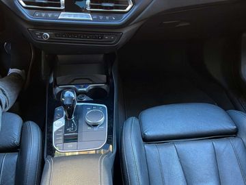 Car image 33