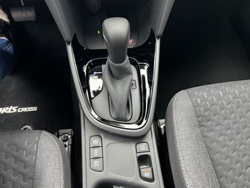 Car image 16