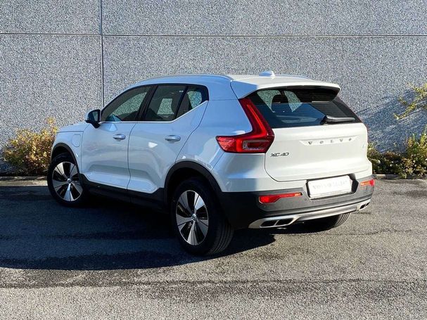 Volvo XC40 R Plug-in Hybrid T4 155 kW image number 4