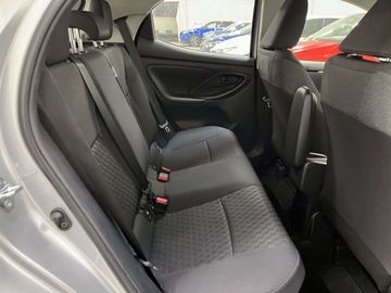 Car image 11