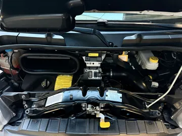 Car image 38