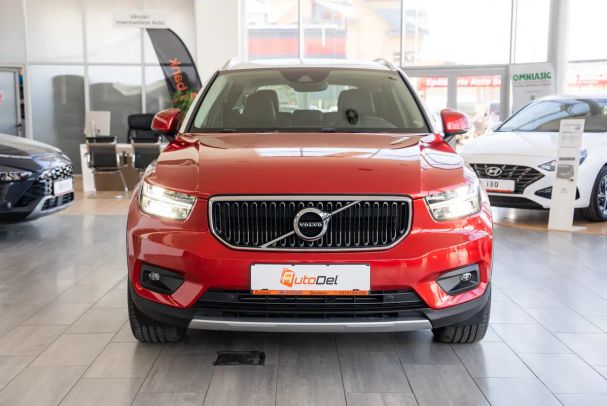 Volvo XC40 AWD 140 kW image number 9