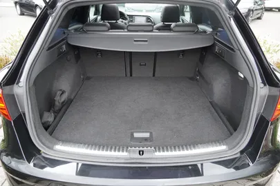 Car image 39