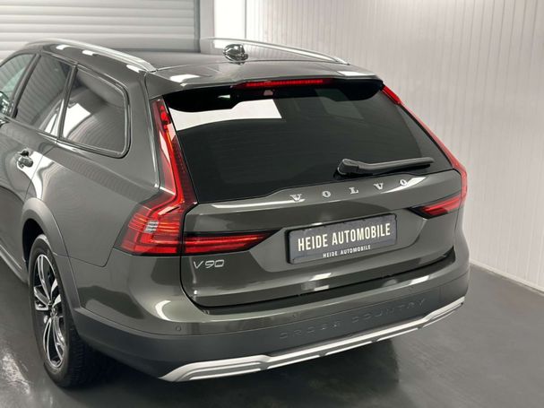 Volvo V90 Cross Country AWD Pro 140 kW image number 11