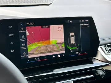 Car image 35