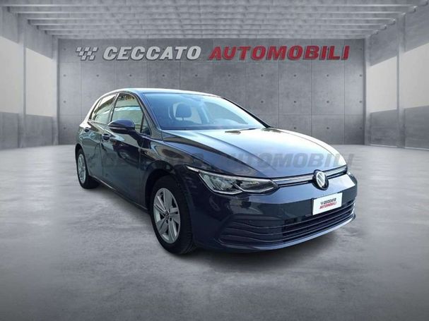 Volkswagen Golf 1.0 eTSI Life DSG 81 kW image number 2