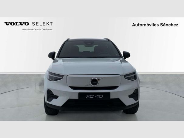 Volvo XC40 Plus 175 kW image number 2