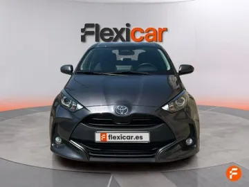 Car image 3