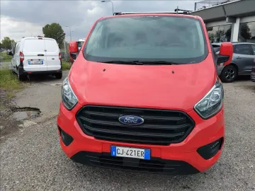 Car image 15