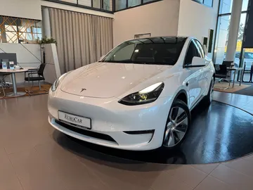 Car image 28