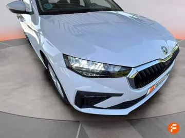 Car image 31