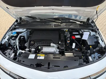 Car image 29