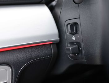 Car image 37