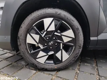 Car image 32