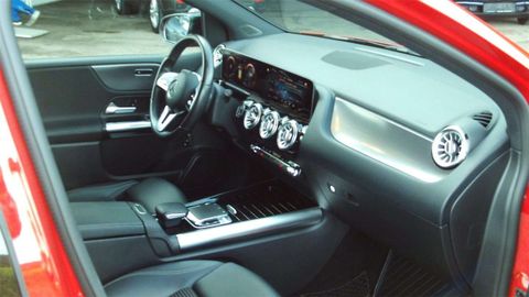 Car image 37