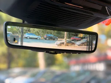 Car image 29