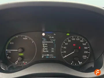 Car image 25
