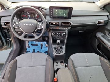 Car image 11