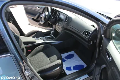 Car image 32