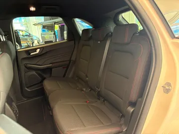 Car image 39
