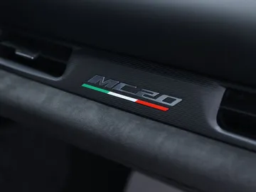 Car image 46