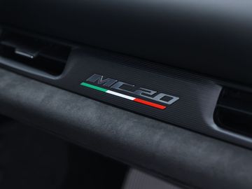 Car image 46
