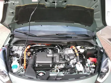 Car image 22