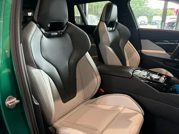 Car image 31