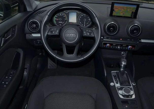 Audi A3 40 e-tron S tronic Sportback 150 kW image number 12