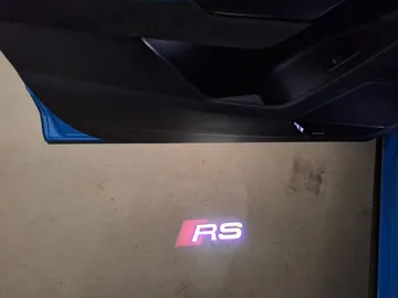 Car image 29