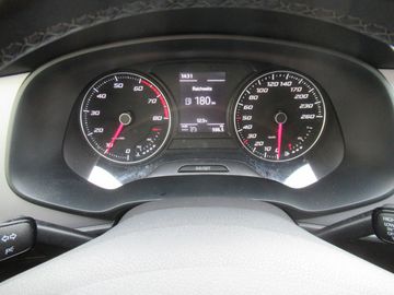 Car image 30