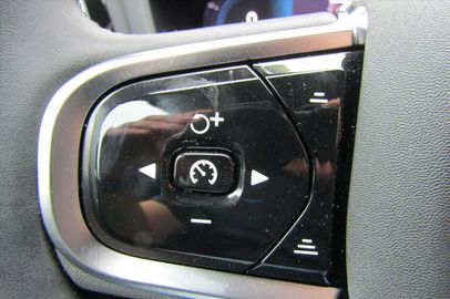 Car image 37