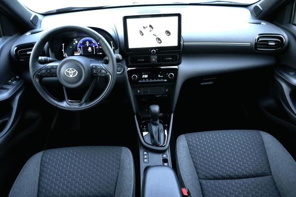 Toyota Yaris Hybrid 96 kW image number 4