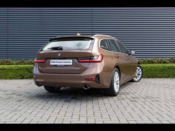 BMW 320i Touring 135 kW image number 2