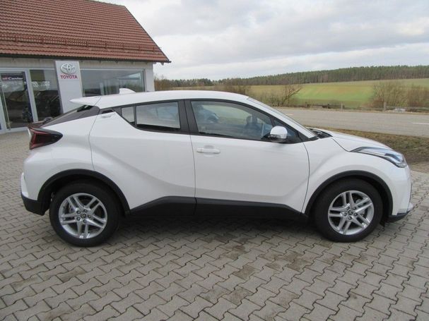 Toyota C-HR Hybrid 90 kW image number 6