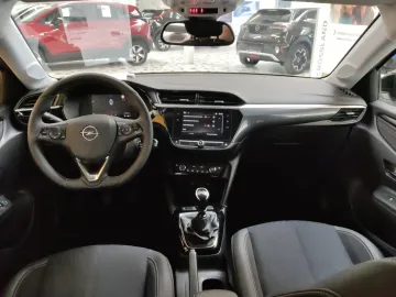 Car image 20