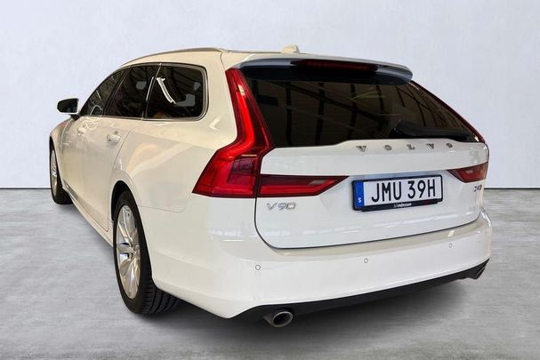 Volvo V90 D4 AWD Momentum 141 kW image number 4