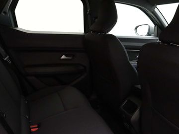 Car image 33