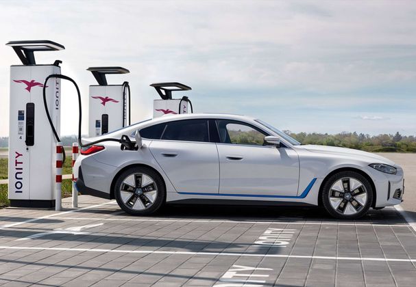 BMW i4 eDrive40 250 kW image number 15