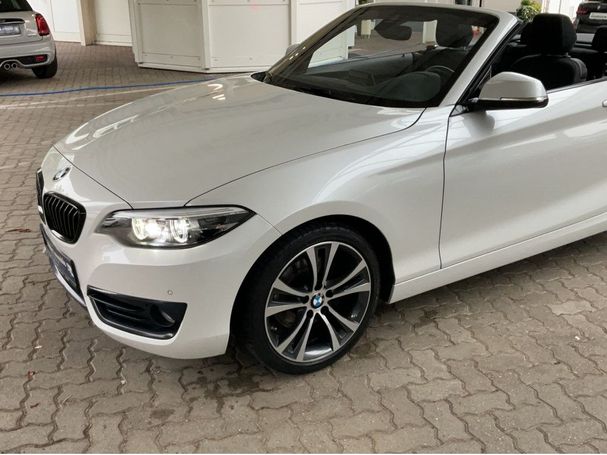 BMW 220i Cabrio 135 kW image number 1