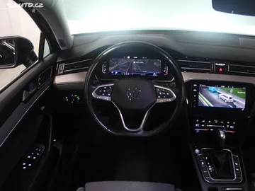 Car image 35