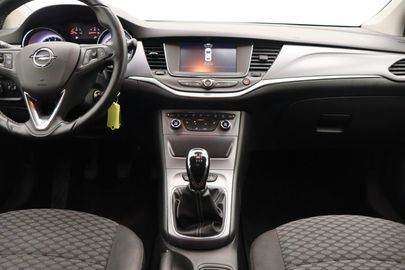 Car image 23