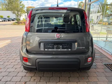 Car image 4