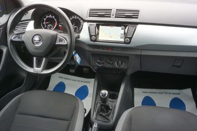 Car image 6