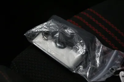 Car image 32
