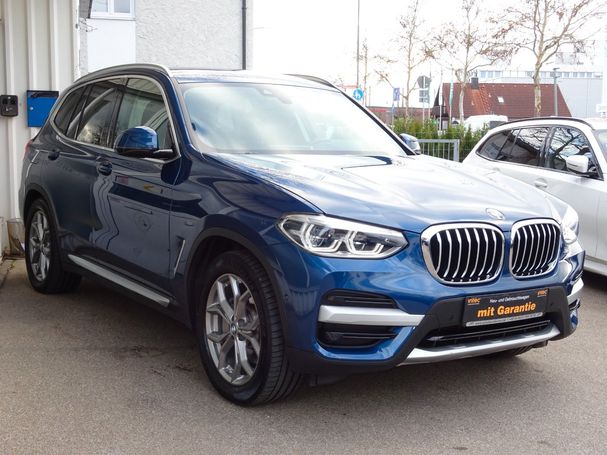 BMW X3 xDrive30e xLine 215 kW image number 2