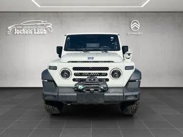 Car image 3