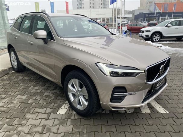 Volvo XC60 B4 Core 145 kW image number 3