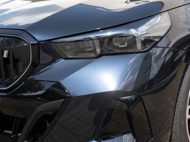 BMW i5 eDrive40 M Sport Pro 250 kW image number 17