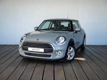 Car image 24
